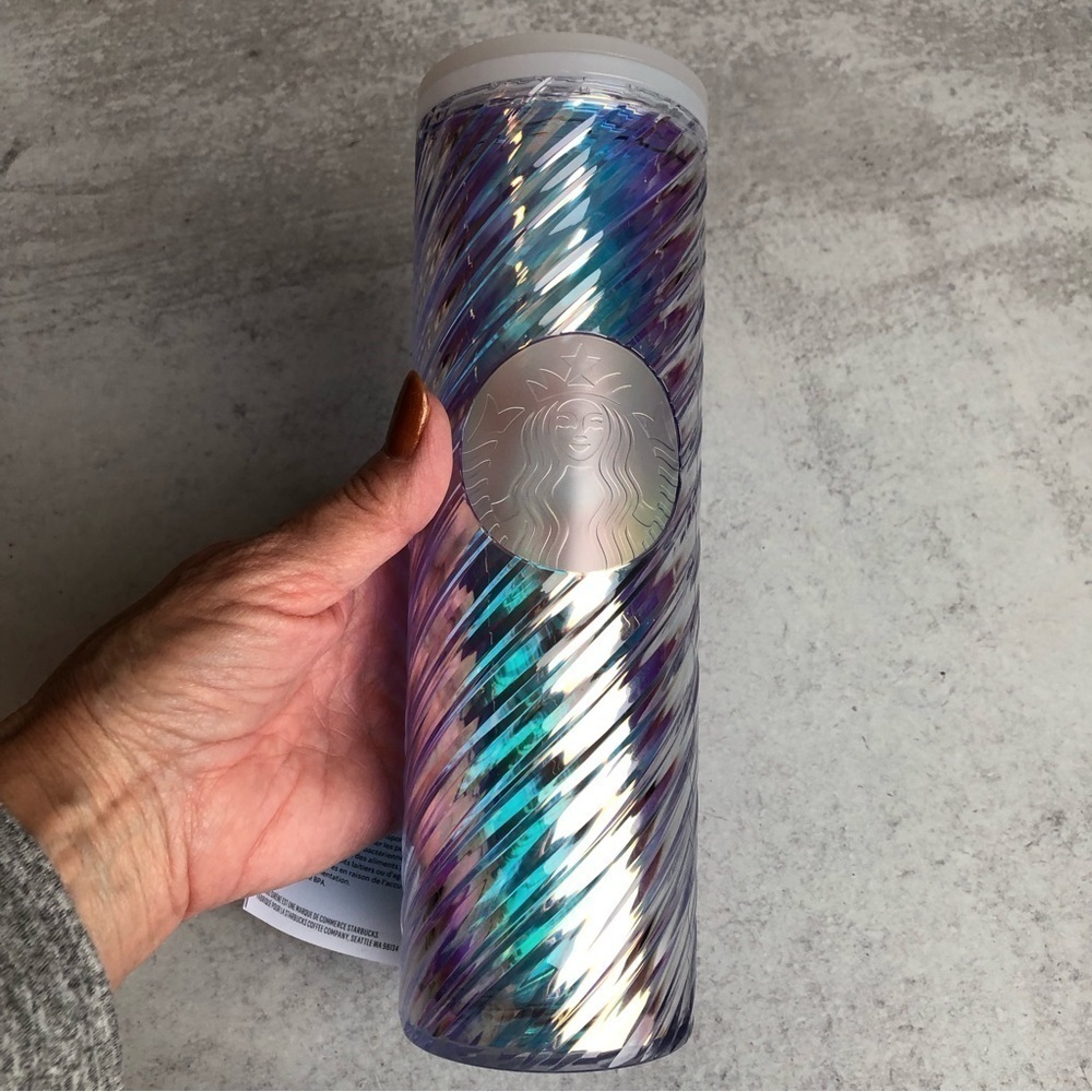 Starbucks Holiday 2022 Iridescent Tumbler 16 Ounce
